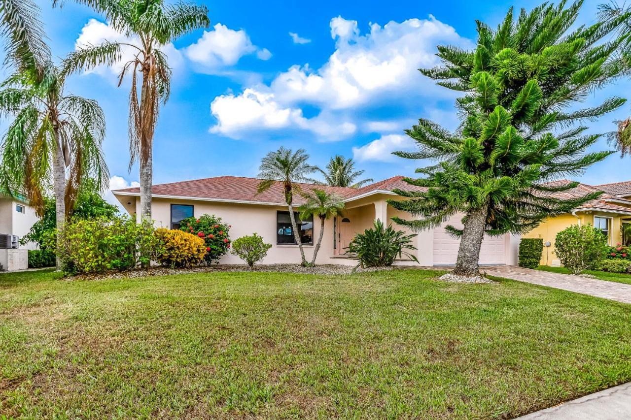 Menorca Court Villa Marco Island Eksteriør billede